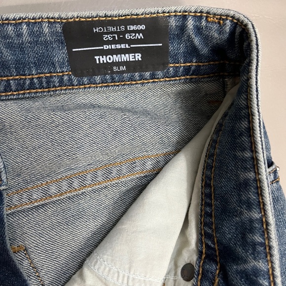 NWT - Diesel Thommer Slim Fit Jeans - W29 L32 - Picture 10 of 11